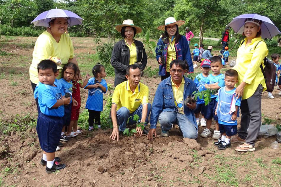 โครงการปลูกต้นไม้เฉลิมพระเกียรติ เนื่องในโอกาสมหามงคลราชาภิเษก
