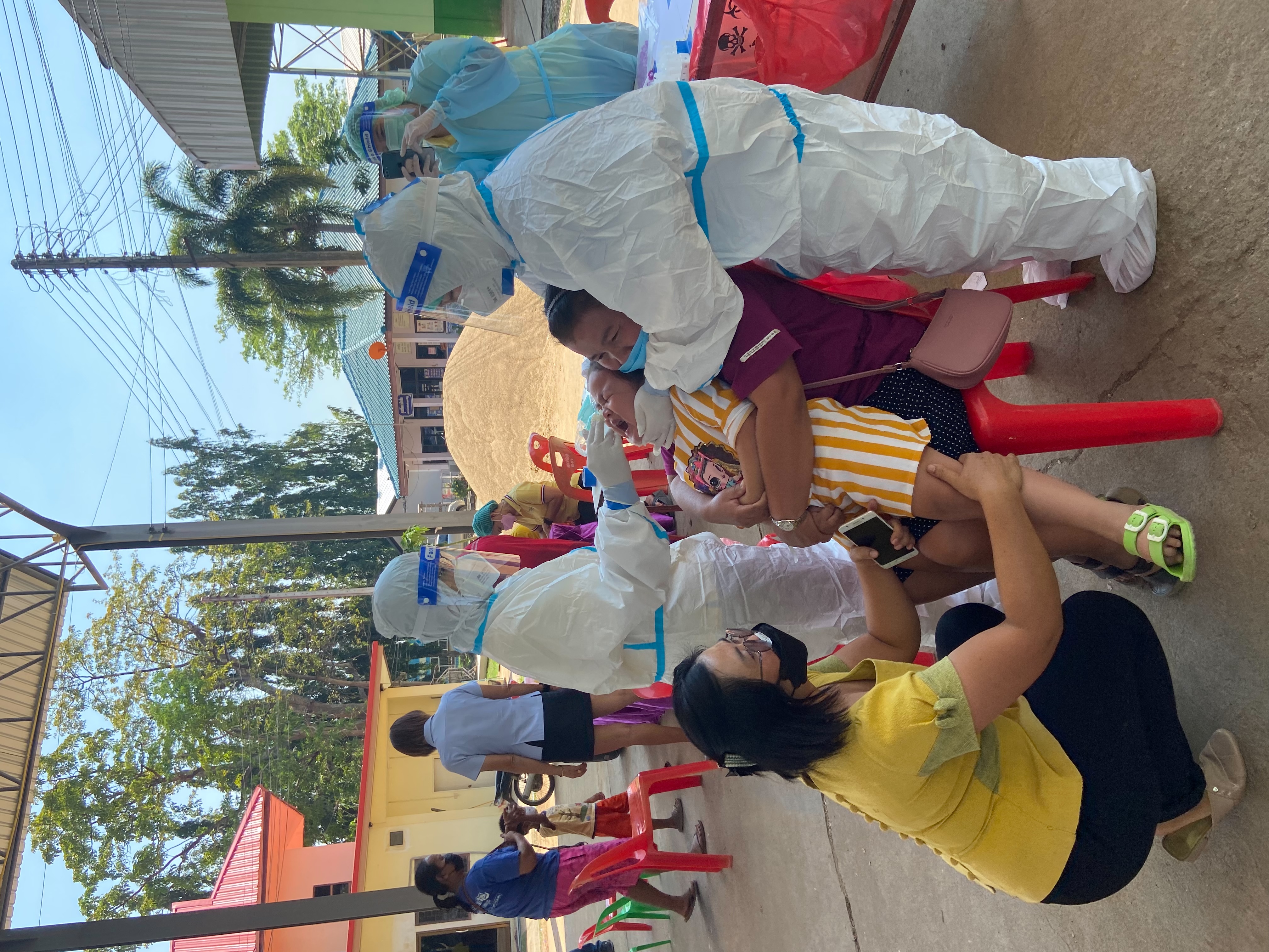 ตรวจ ATK เตรียมความพร้อมสำหรับเปิดเรียน