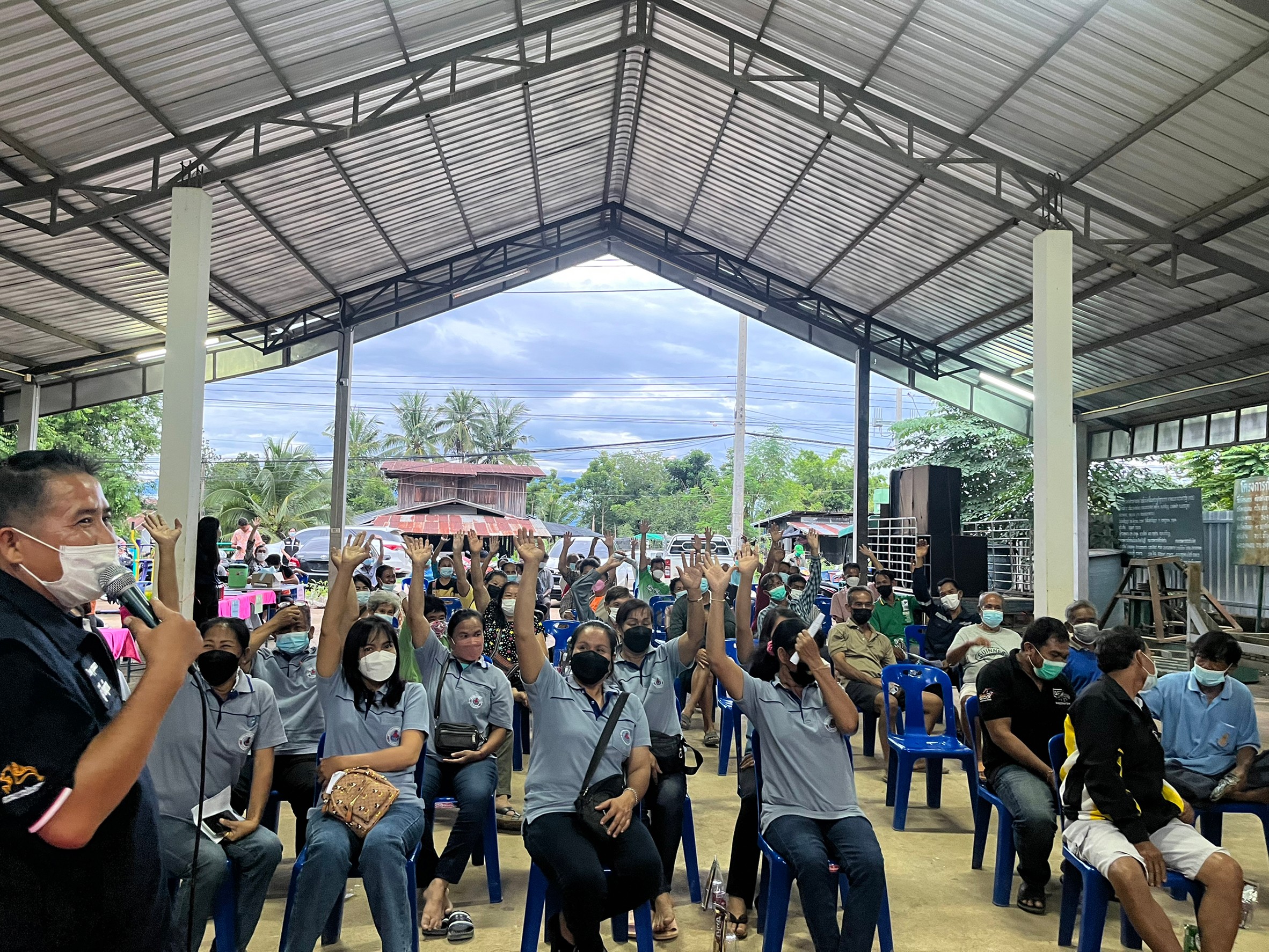 โครงการ"อบต.เคลื่อนที่พบประชาชน 2565" หมู่ที่ 8 และ หมู่ที่ 11